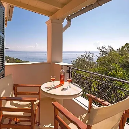 Nestoras Hotel Kassiopi