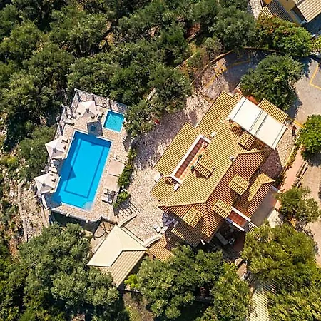 Hotel Nestoras 3*