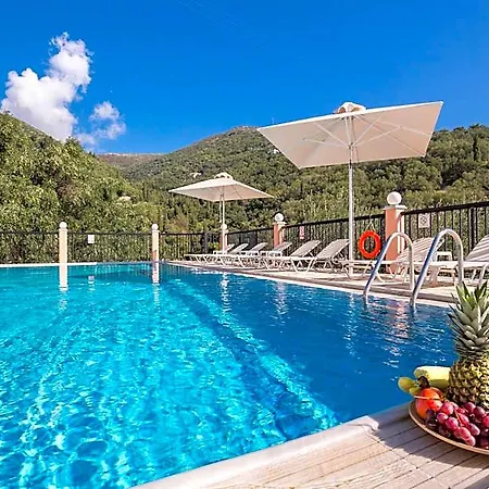 Nestoras Hotel