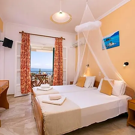 Nestoras Hotel Kassiopi